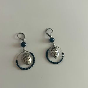 Super cute hoop design earrings and layered necklace!